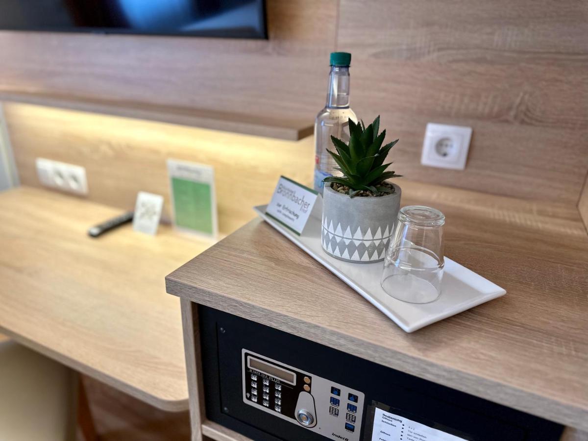 Bronnbacher Hof Hotel *